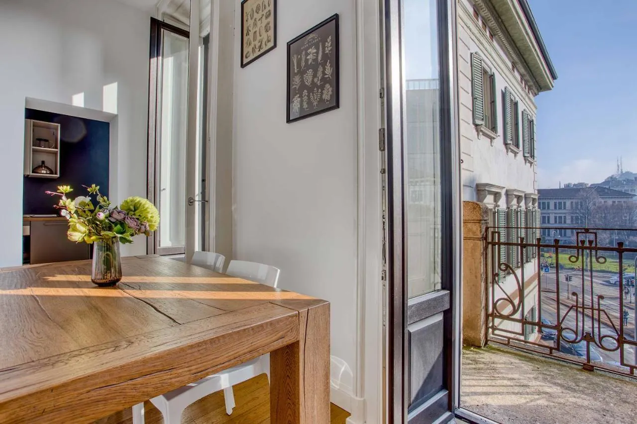Appartement Art Nouveau Gem Via Monte Grappa Milan